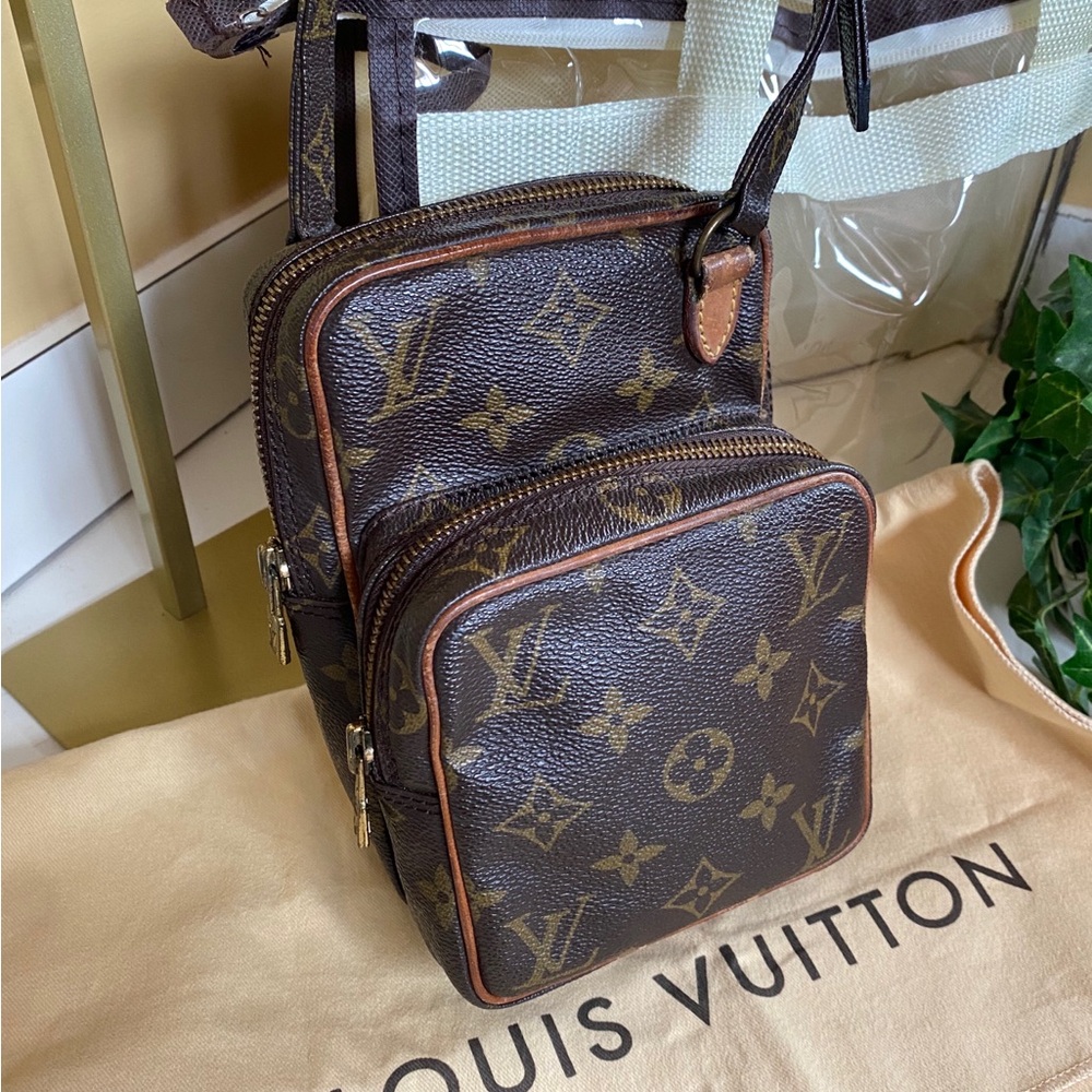 Louis Vuitton Mimi Amazon Vintage Crossbody Bag Unisex